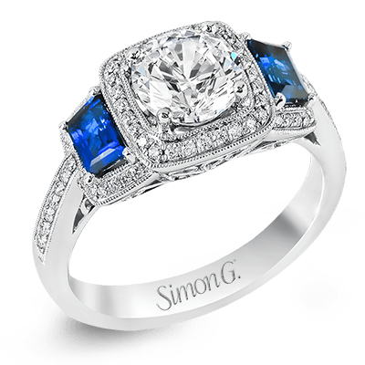 18K White Gold Engagement Ring