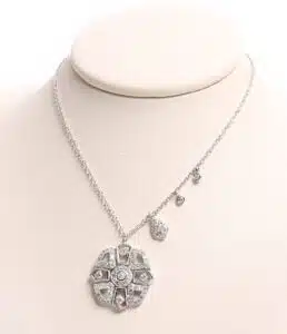 Lab-Grown and mined diamonds are held to the same standards. There are no visible differences between the two.