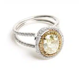 Lab grown diamonds offer the same timeless clarity in engagement rings as mined diamonds.