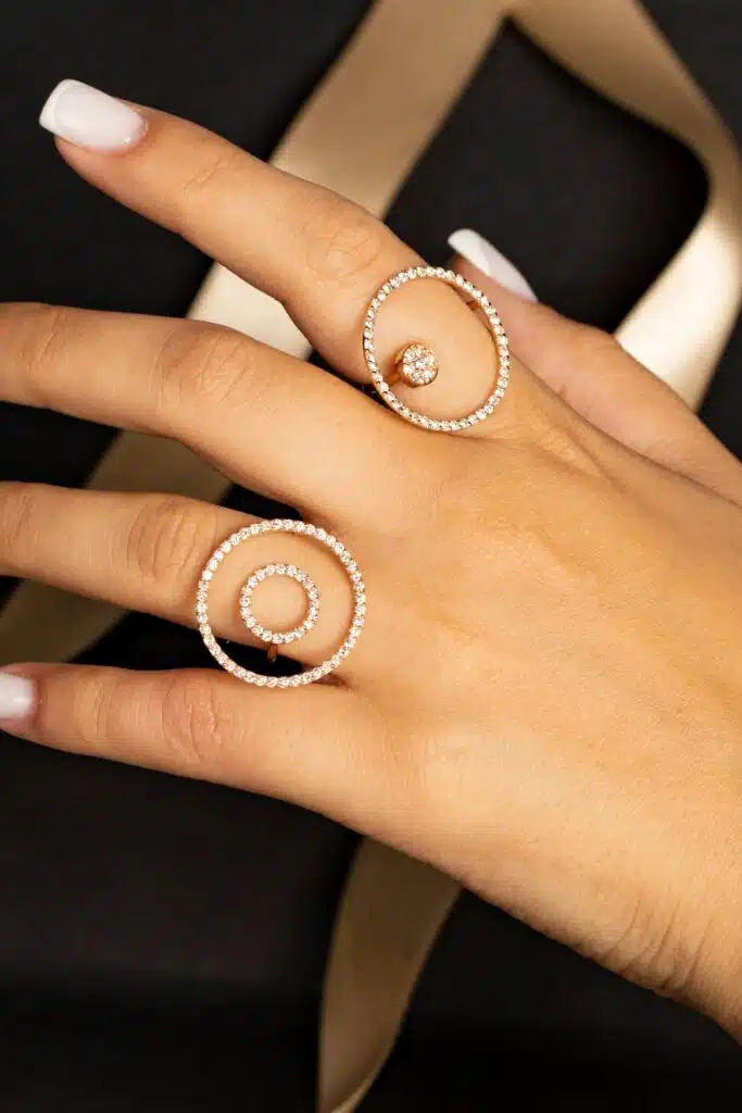 Harry Glinberg Jewelers is home to one of the most diverse and refined selections of fashion rings available anywhere in the Midwest.
