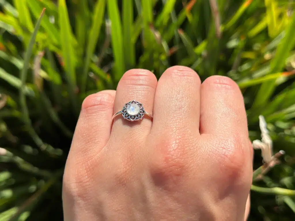 More than just jewelry, Semi-Precious Rings highlight the incredible spectrum of gemstones found in nature, each one chosen for its unique character, symbolism, and style.